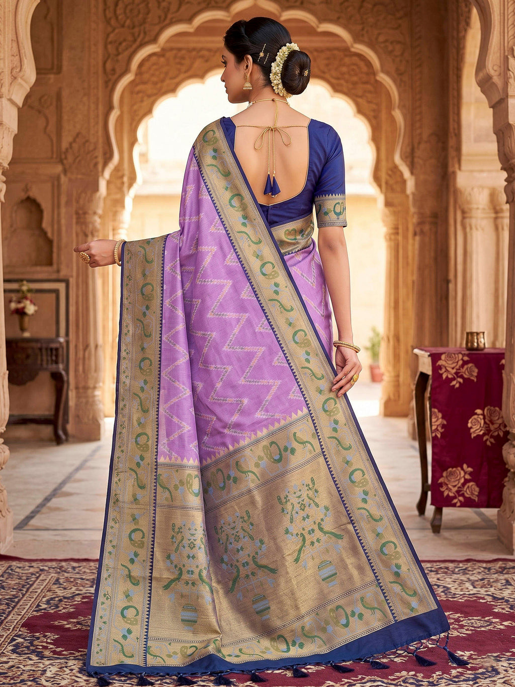Lavender Woven Design Art Silk Kanjivaram Saree