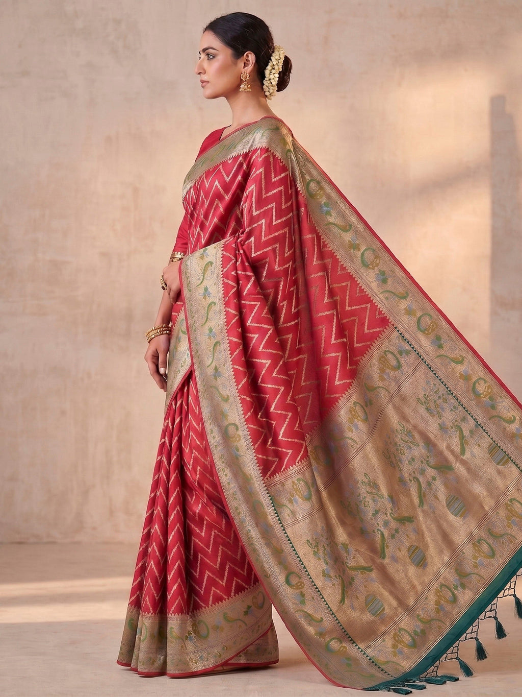 Red Woven Design Art Silk Kanjivaram Saree