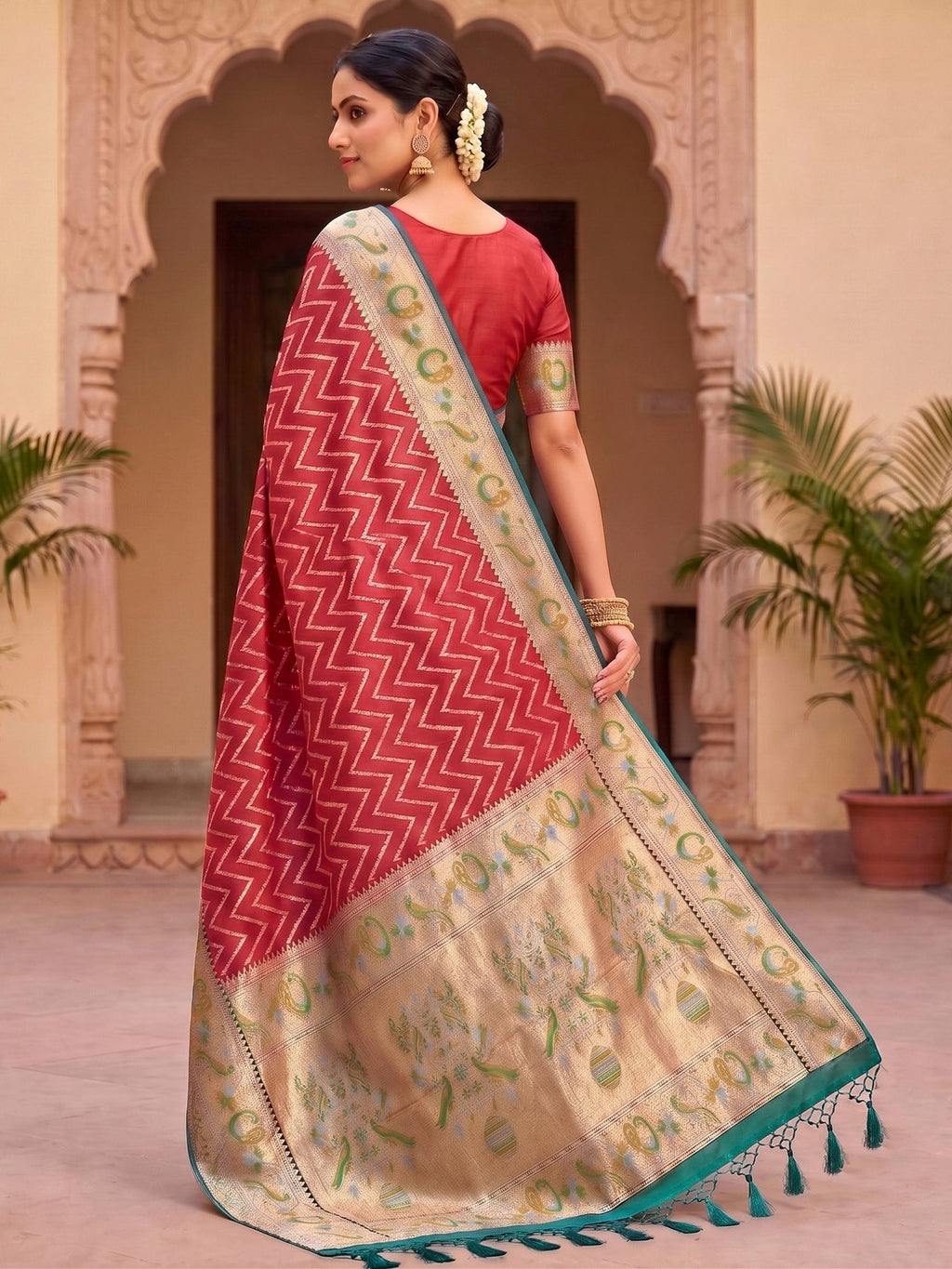 Red Woven Design Art Silk Kanjivaram Saree