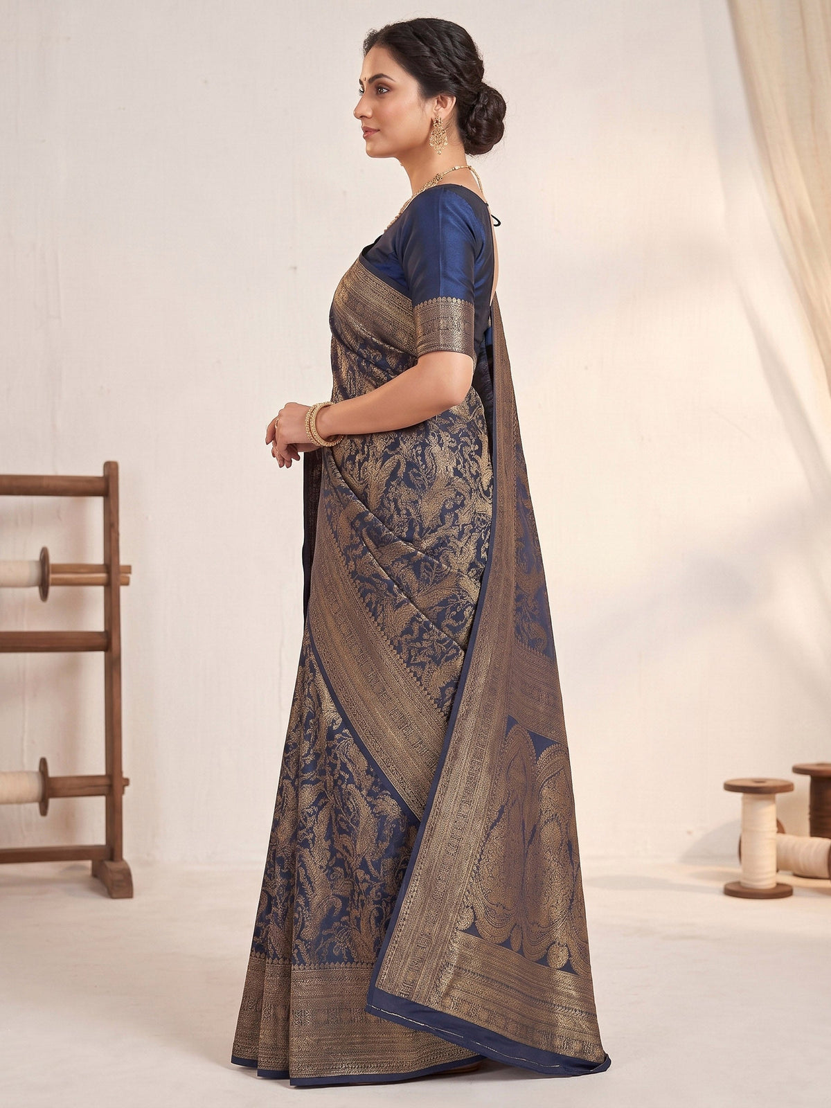 Navy Blue Woven Design Art Silk Kanjivaram Saree