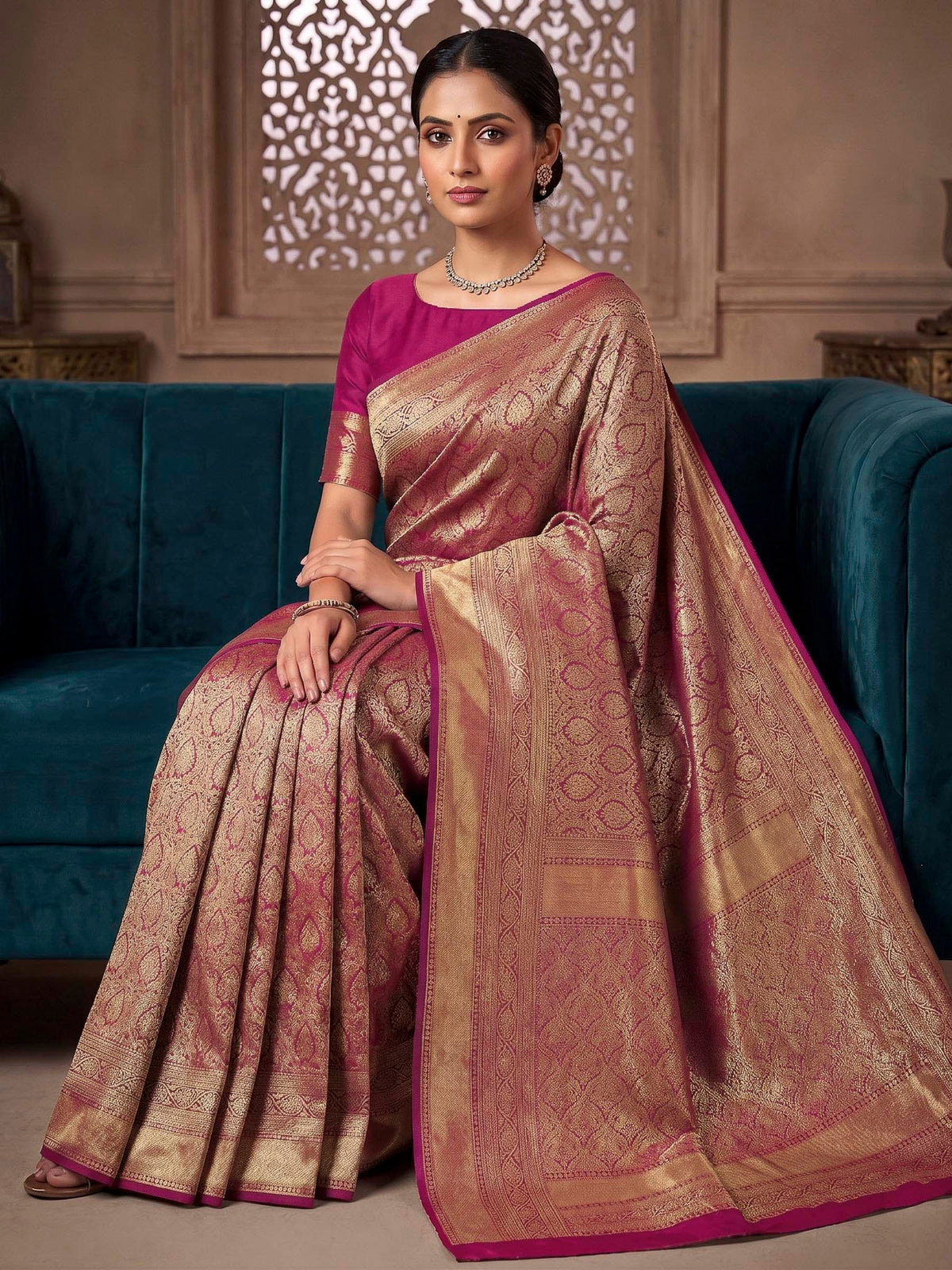 Rani Woven Design Art Silk Kanjivaram Saree