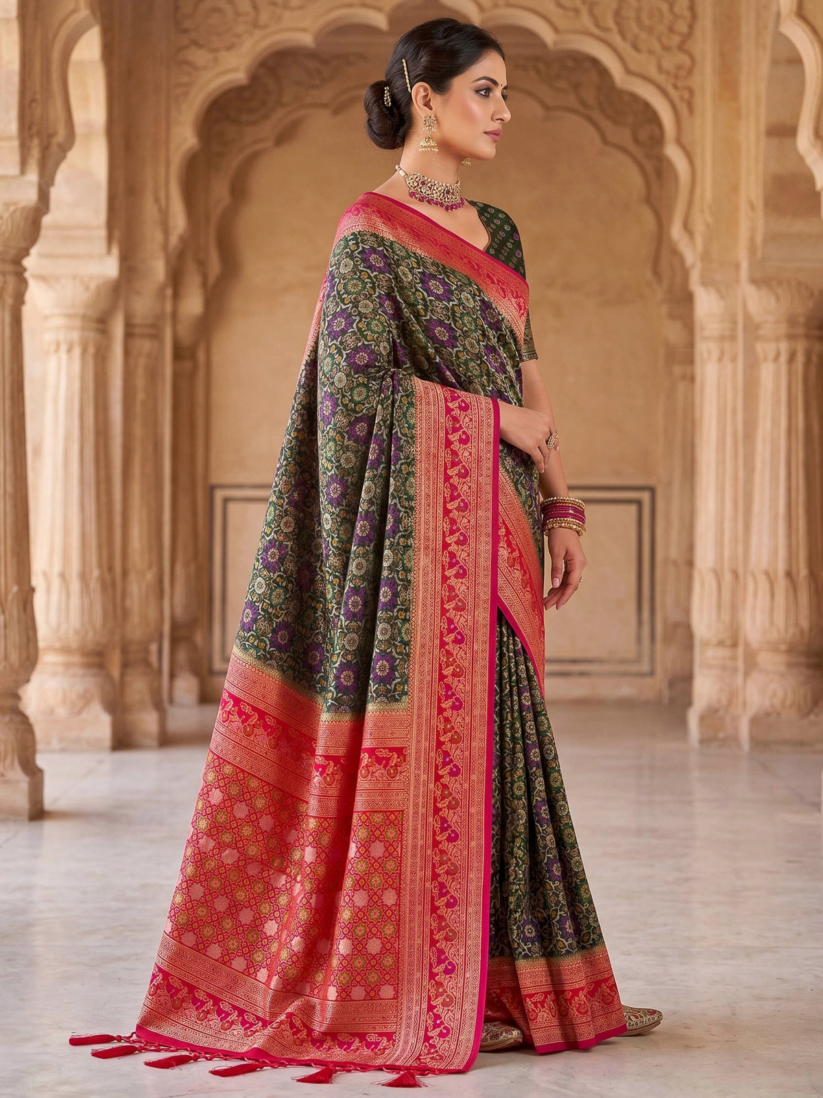 Bottle Green Woven Design Art Silk Kanjivaram Saree