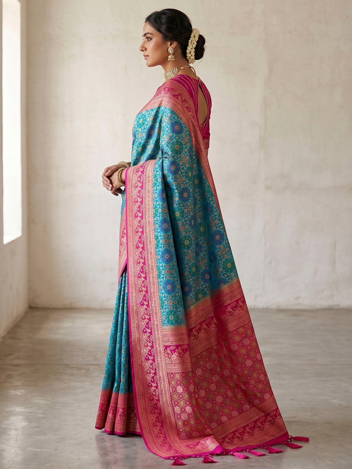 Firozee Woven Design Art Silk Kanjivaram Saree