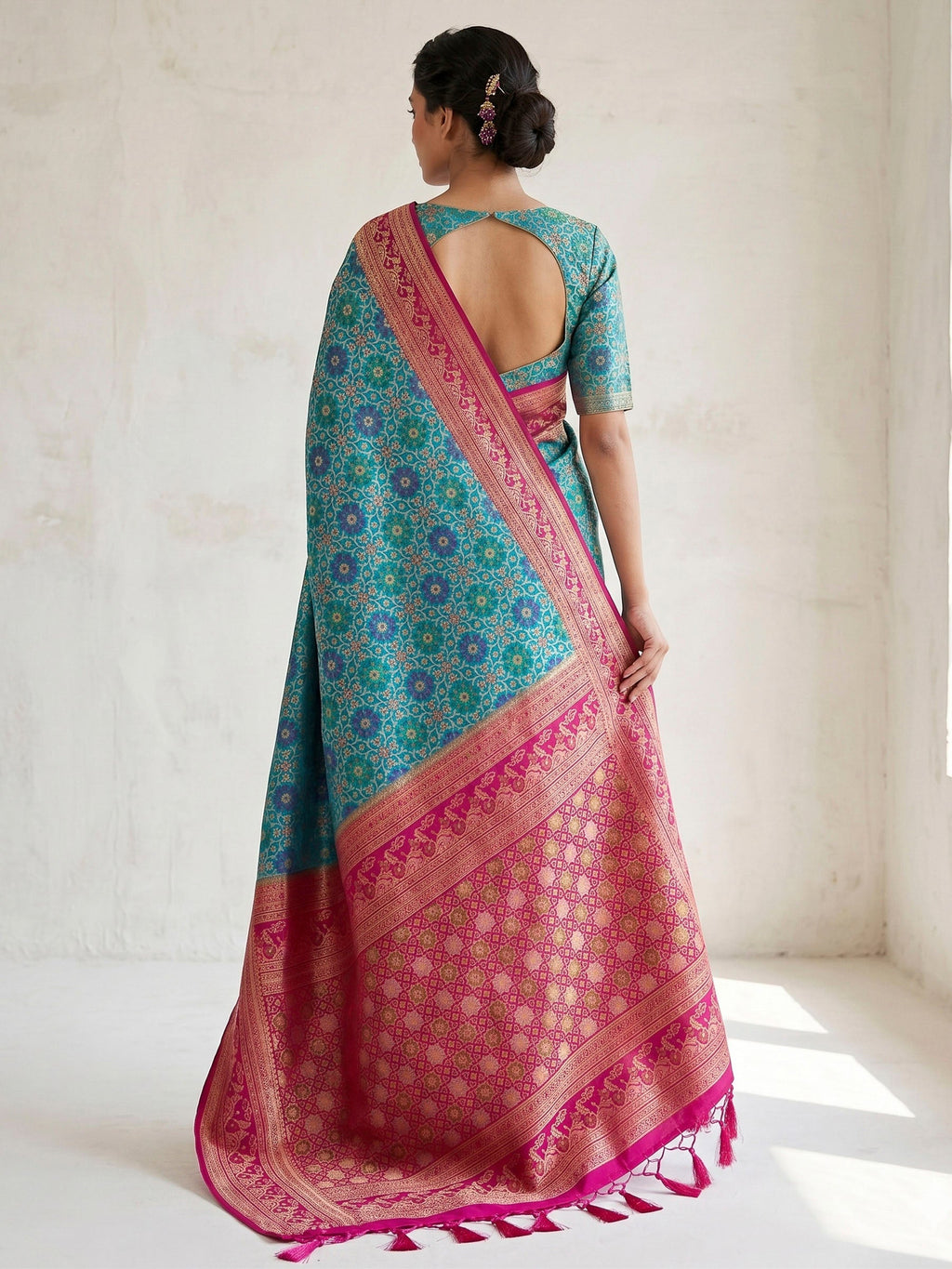 Firozee Woven Design Art Silk Kanjivaram Saree