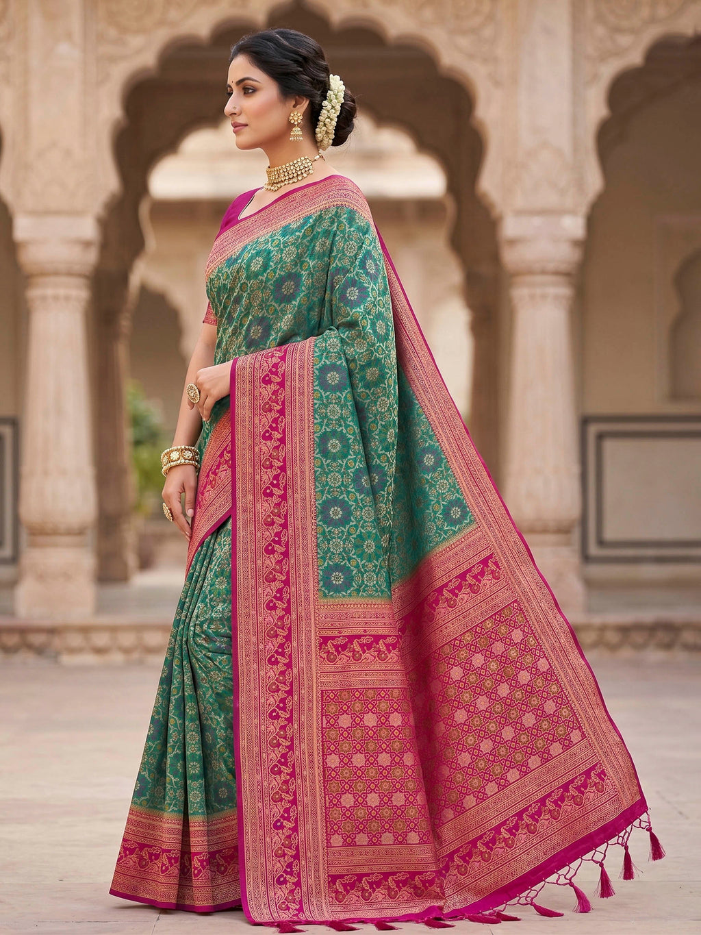 Green Woven Design Art Silk Kanjivaram Saree