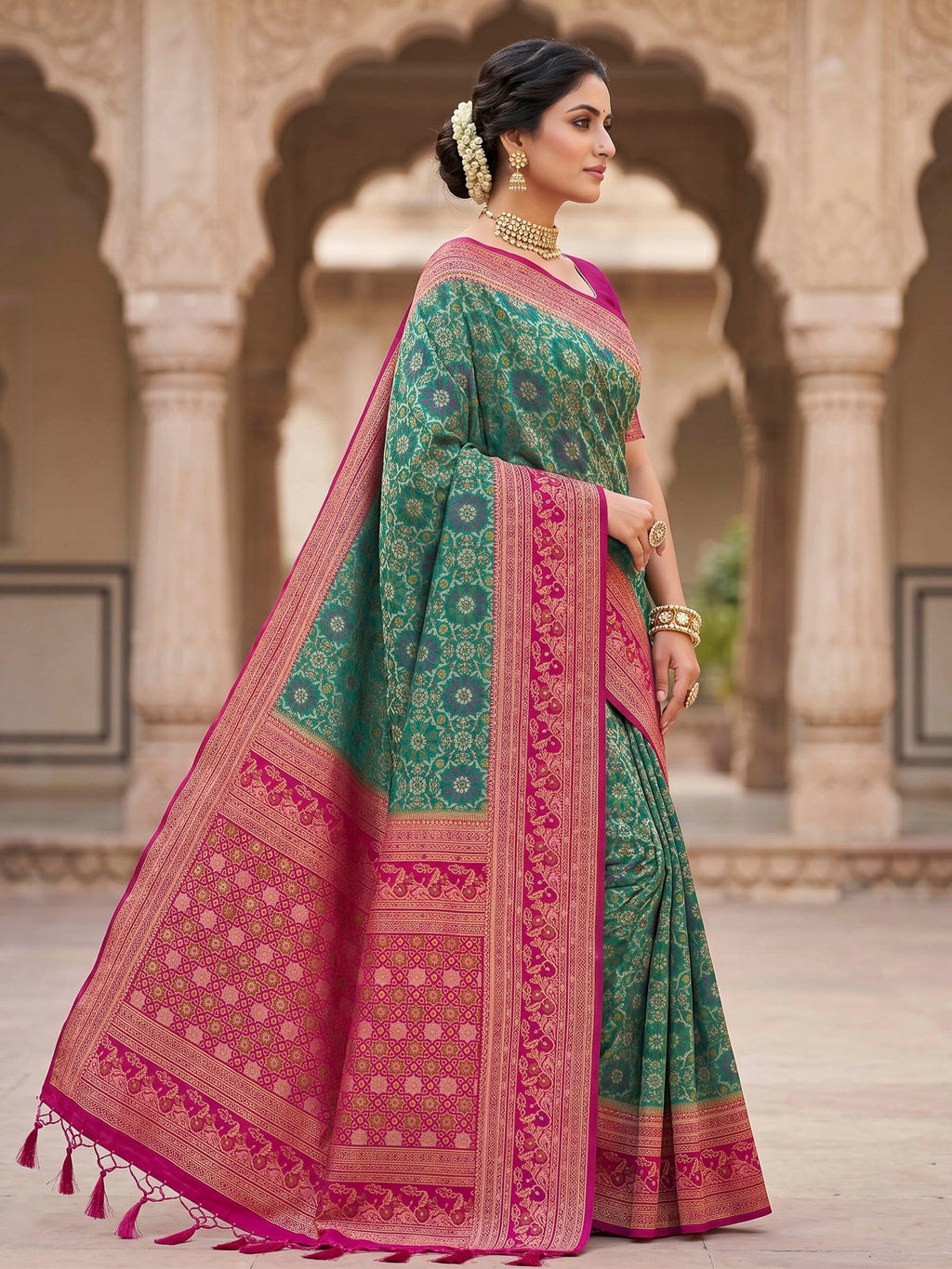 Green Woven Design Art Silk Kanjivaram Saree