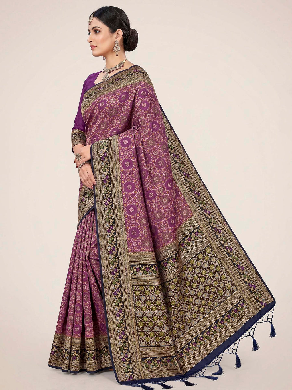 Lavender Woven Design Art Silk Kanjivaram Saree