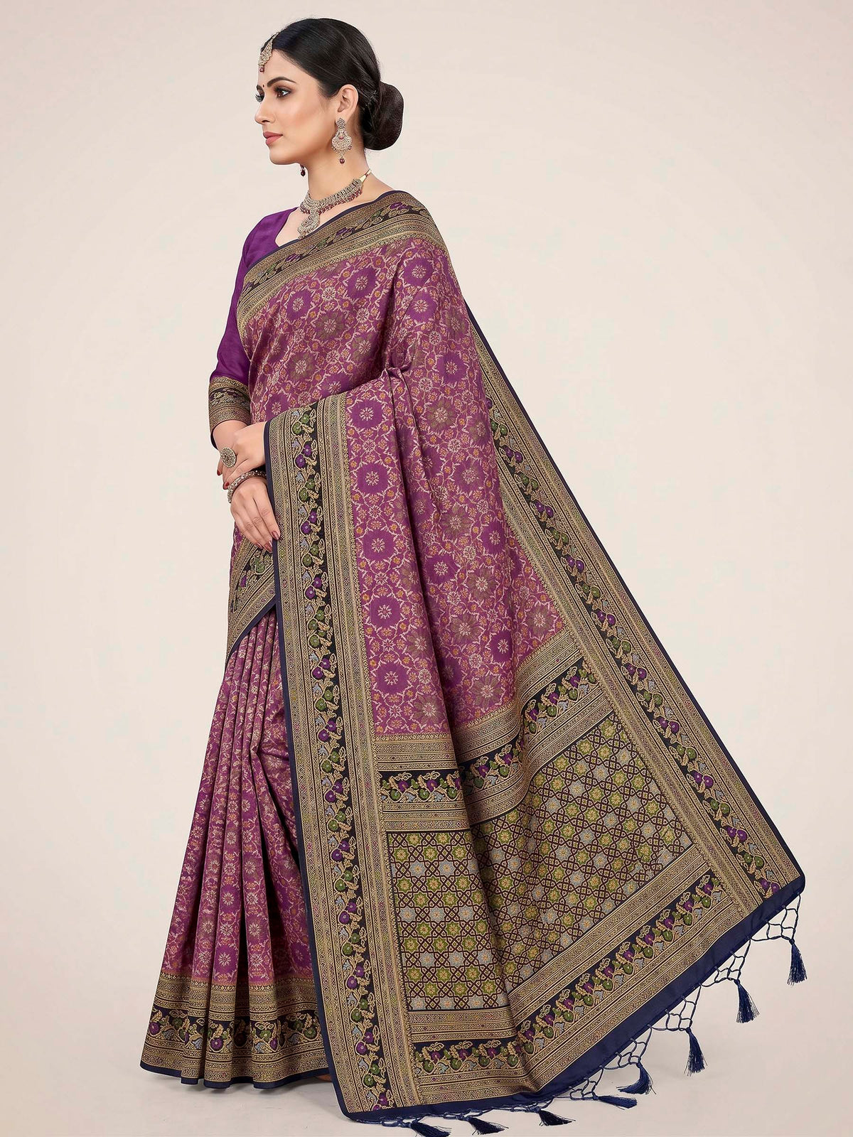 Lavender Woven Design Art Silk Kanjivaram Saree