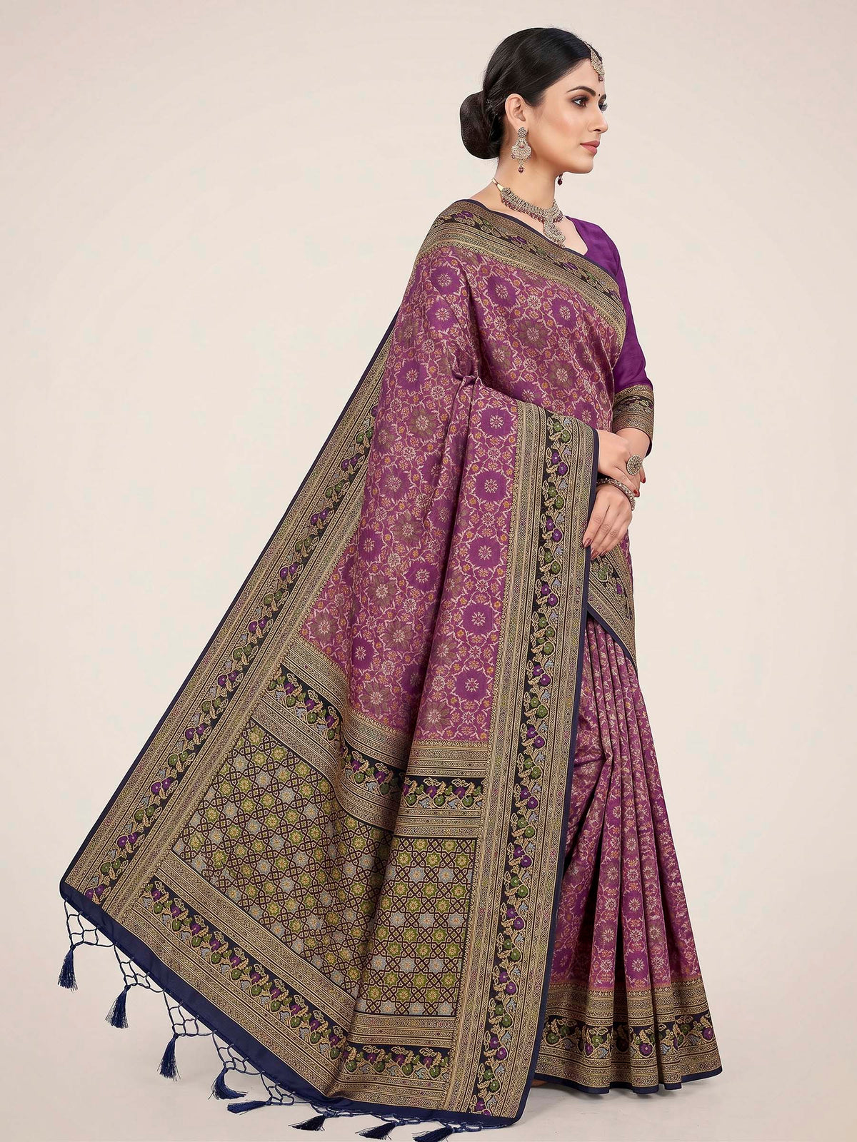 Lavender Woven Design Art Silk Kanjivaram Saree