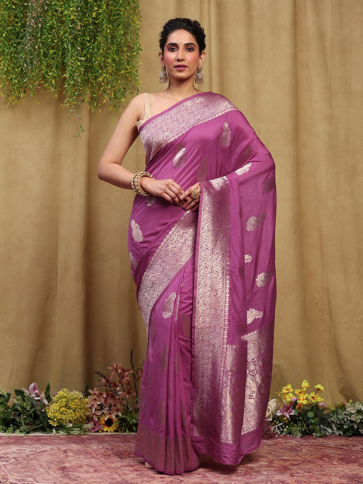 Zari Border Booti Handloom Woven Saree
