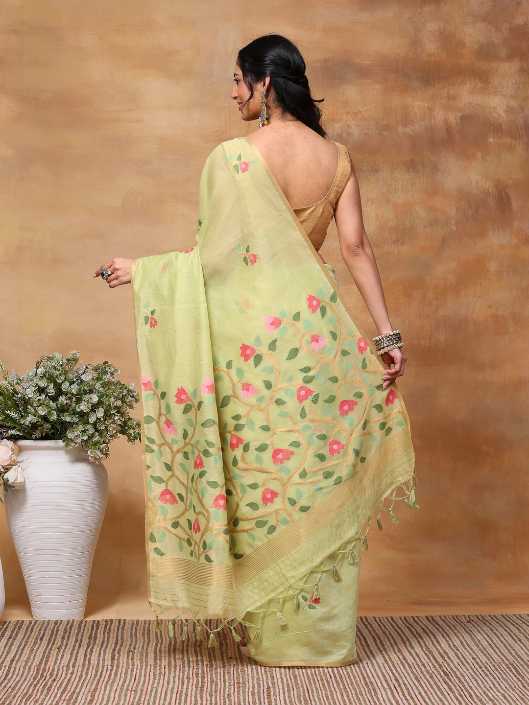 Woven Design Tussar Silk Saree