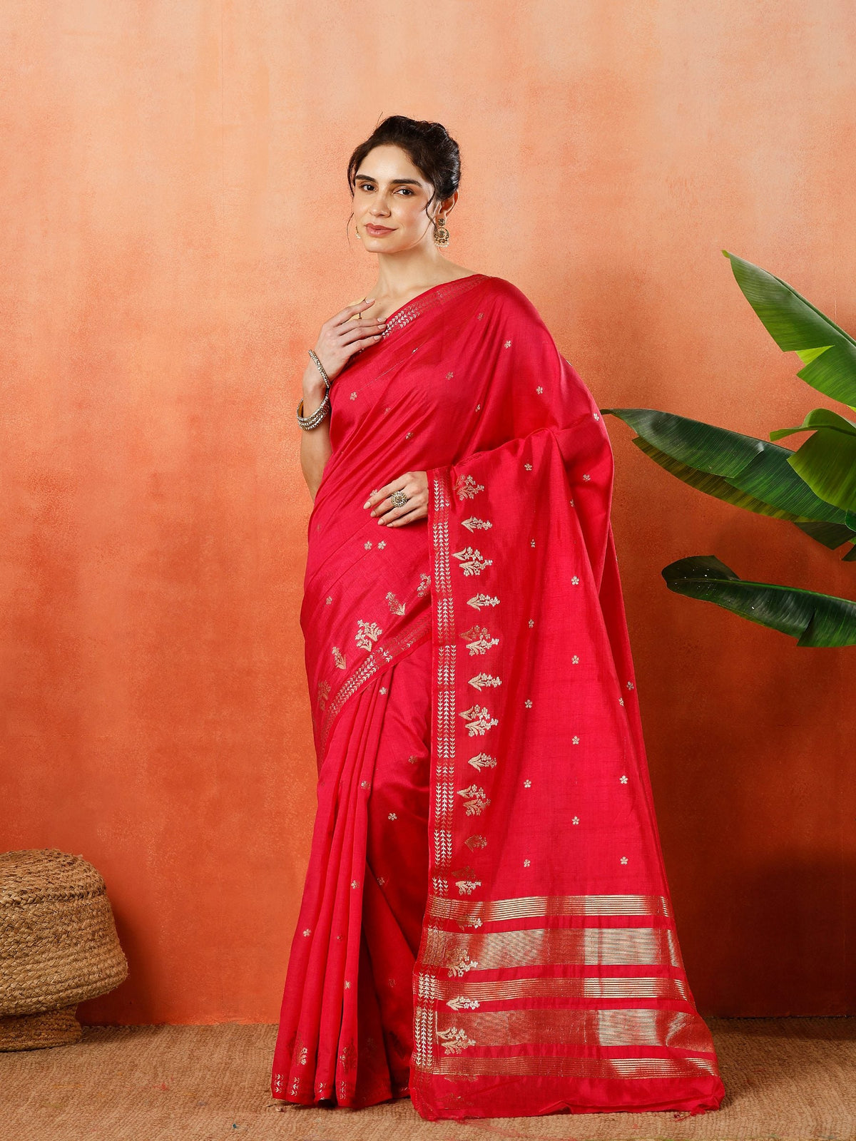 Rani Zari Booti Art Silk Saree