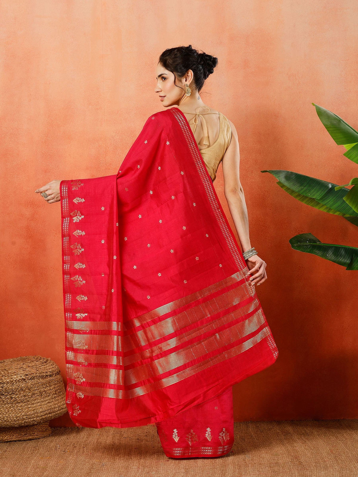 Rani Zari Booti Art Silk Saree