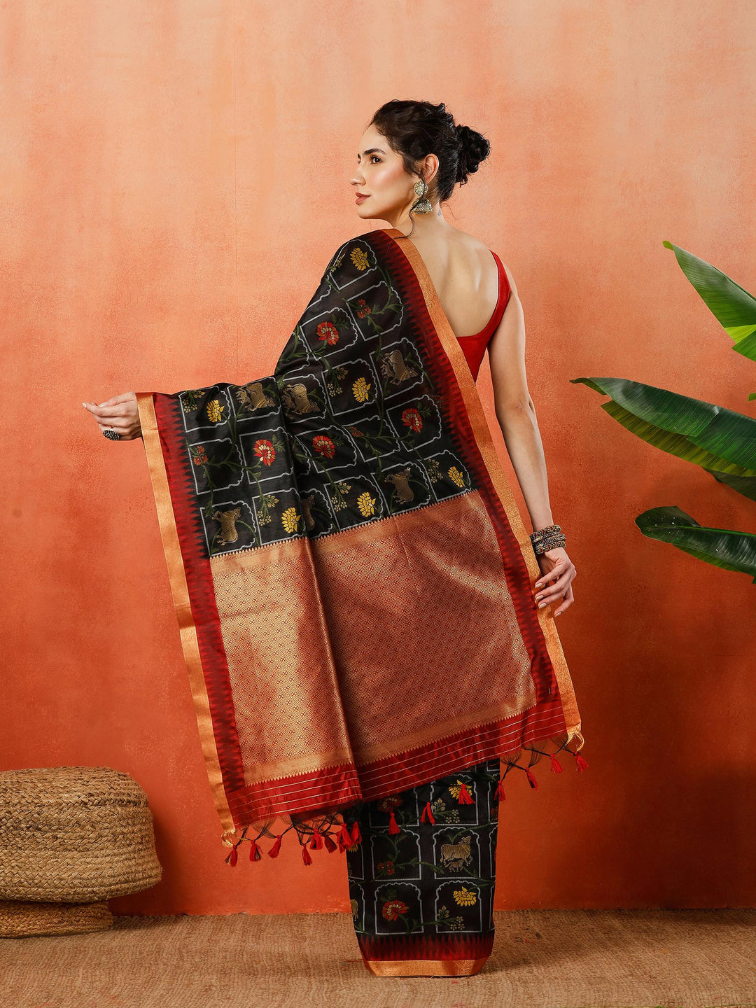 Woven Design Tussar Silk Saree