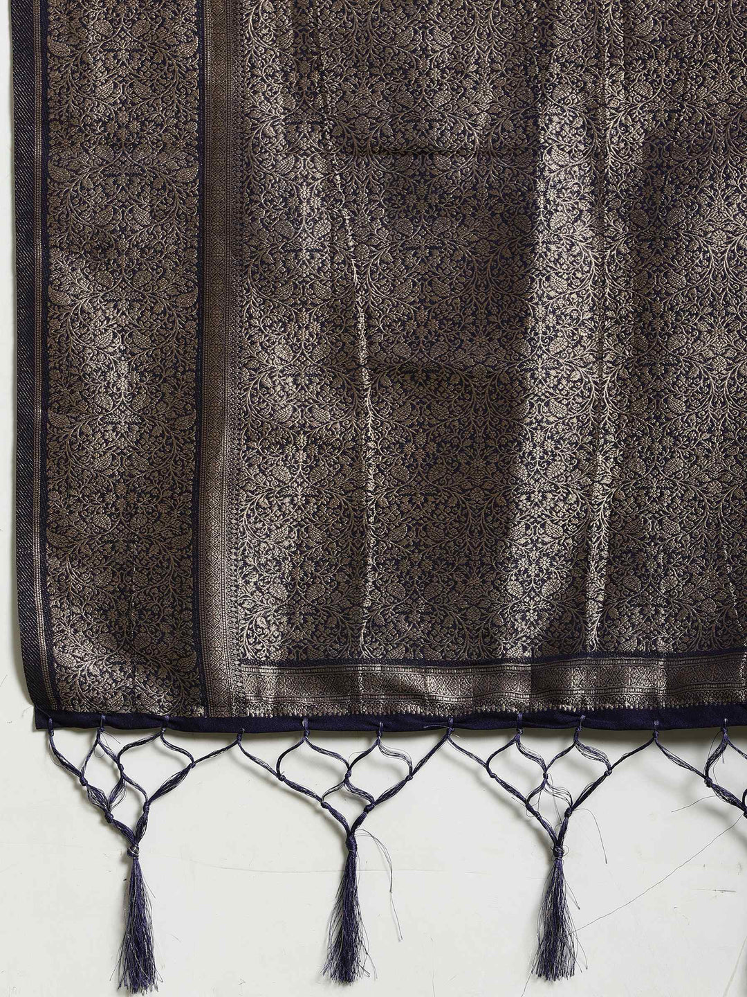 Polka Dot Woven Booti Crepe Saree