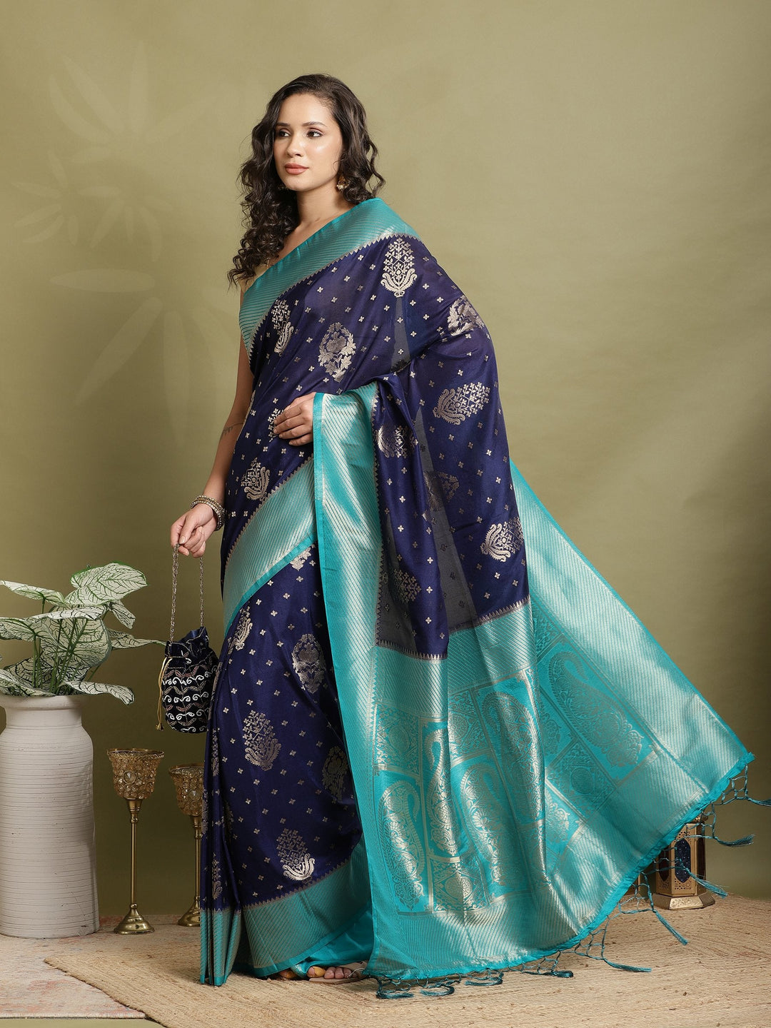 Zari Booti Woven  Crepe Saree