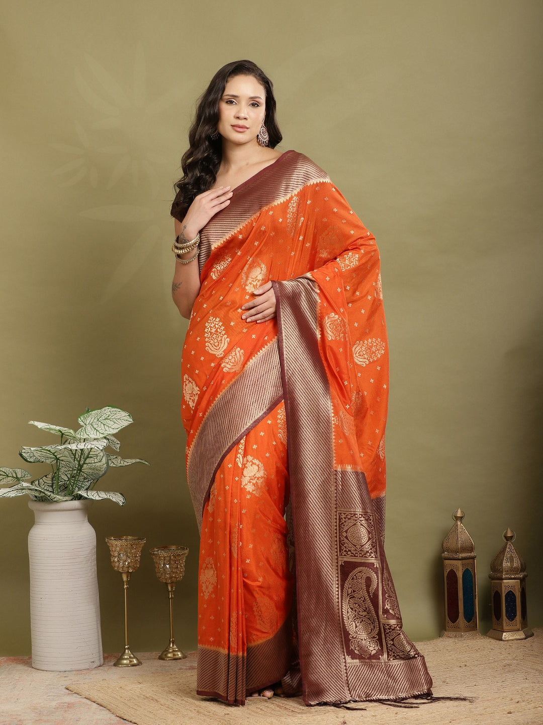 Zari Booti Woven  Crepe Saree