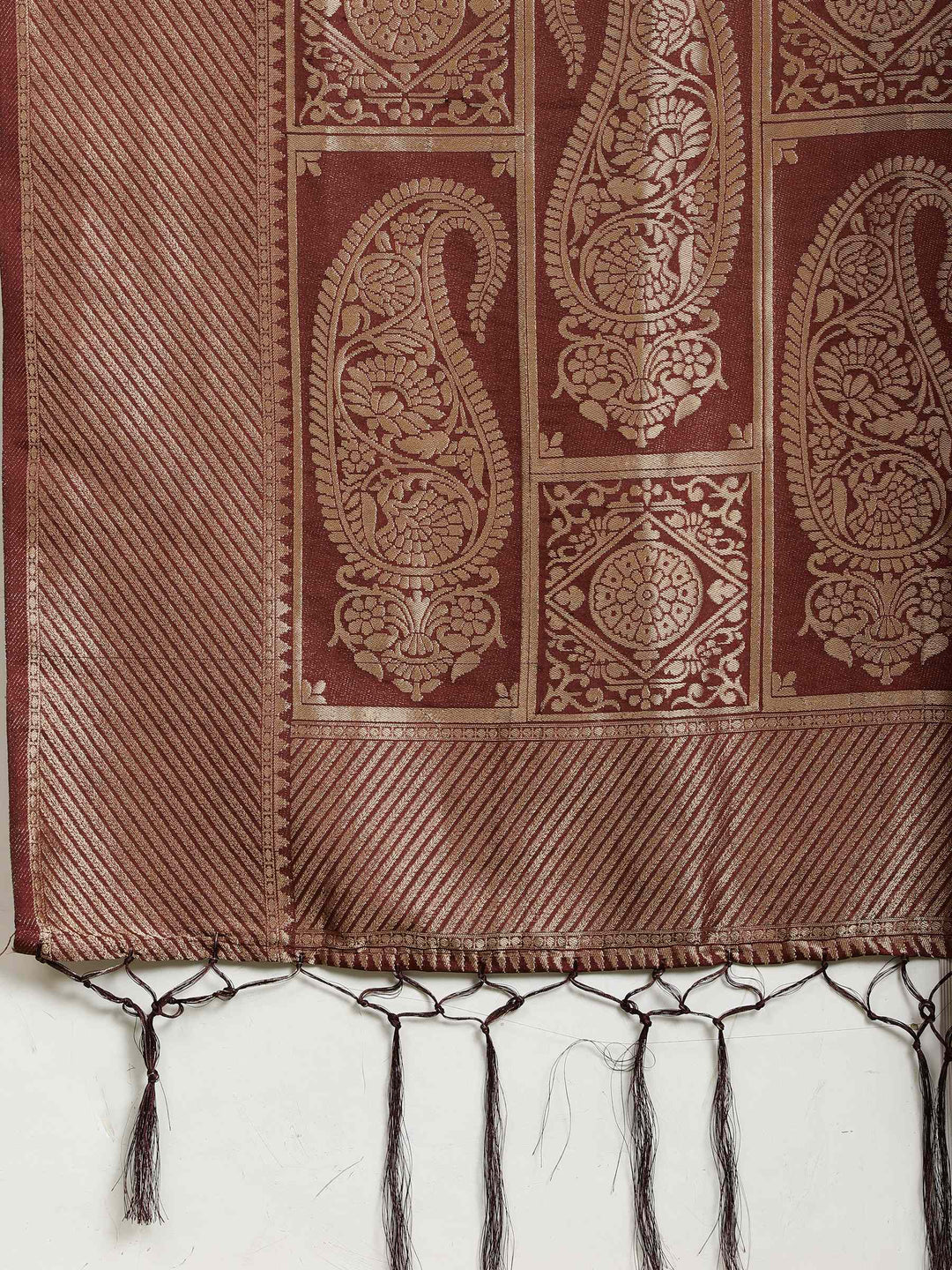 Zari Booti Woven  Crepe Saree