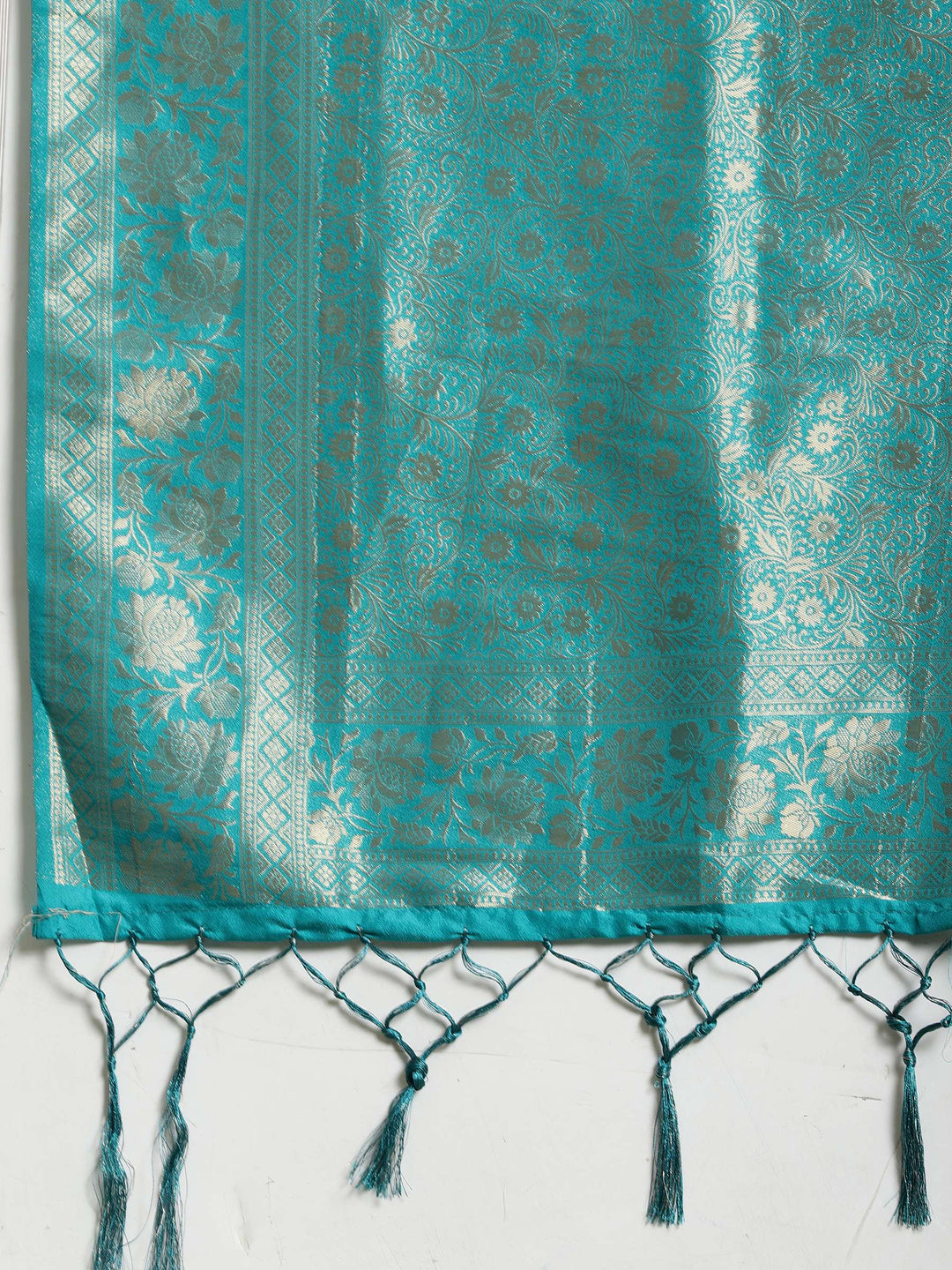 Zari Booti Woven  Crepe Saree