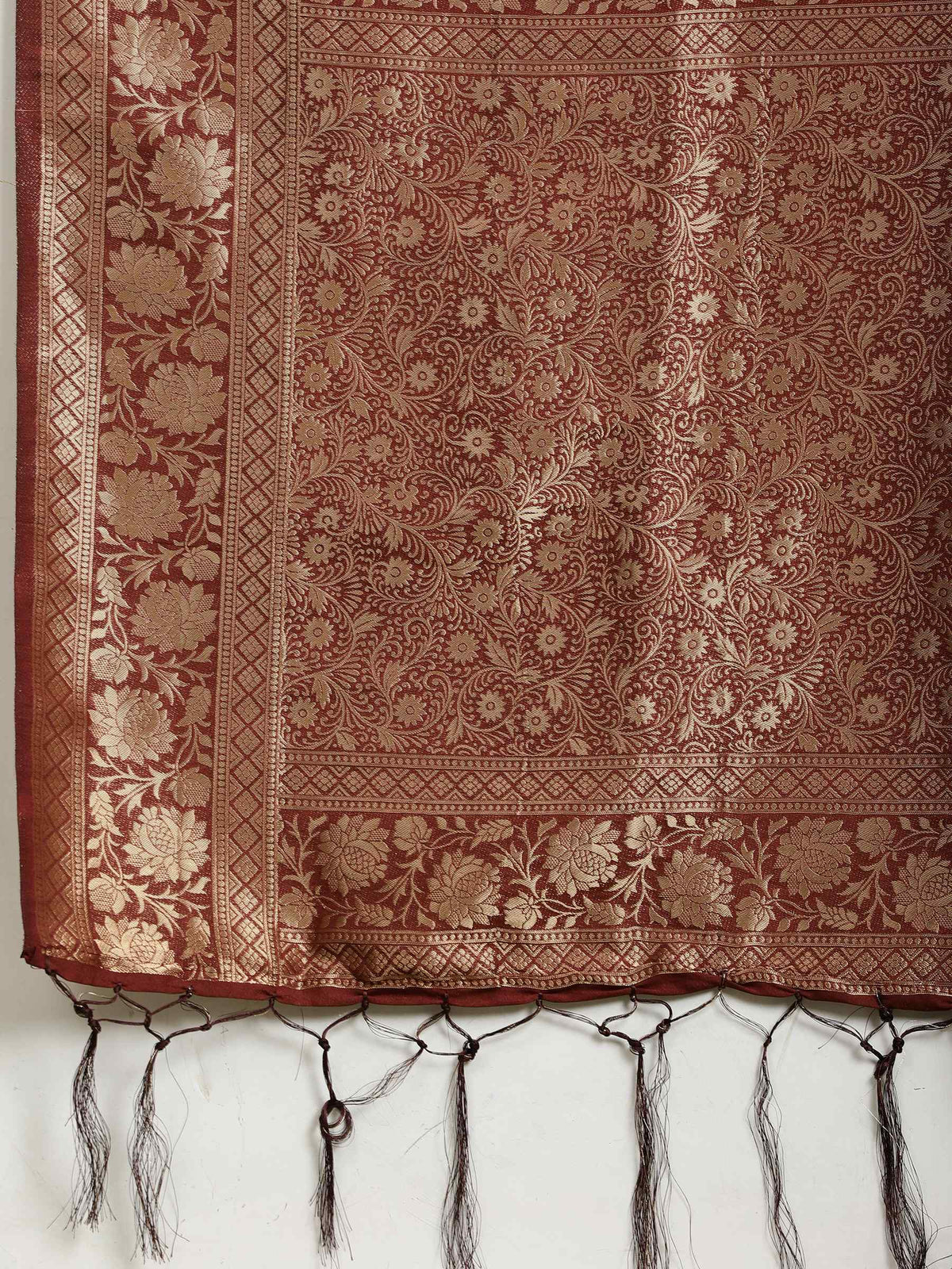 Zari Booti Woven  Crepe Saree