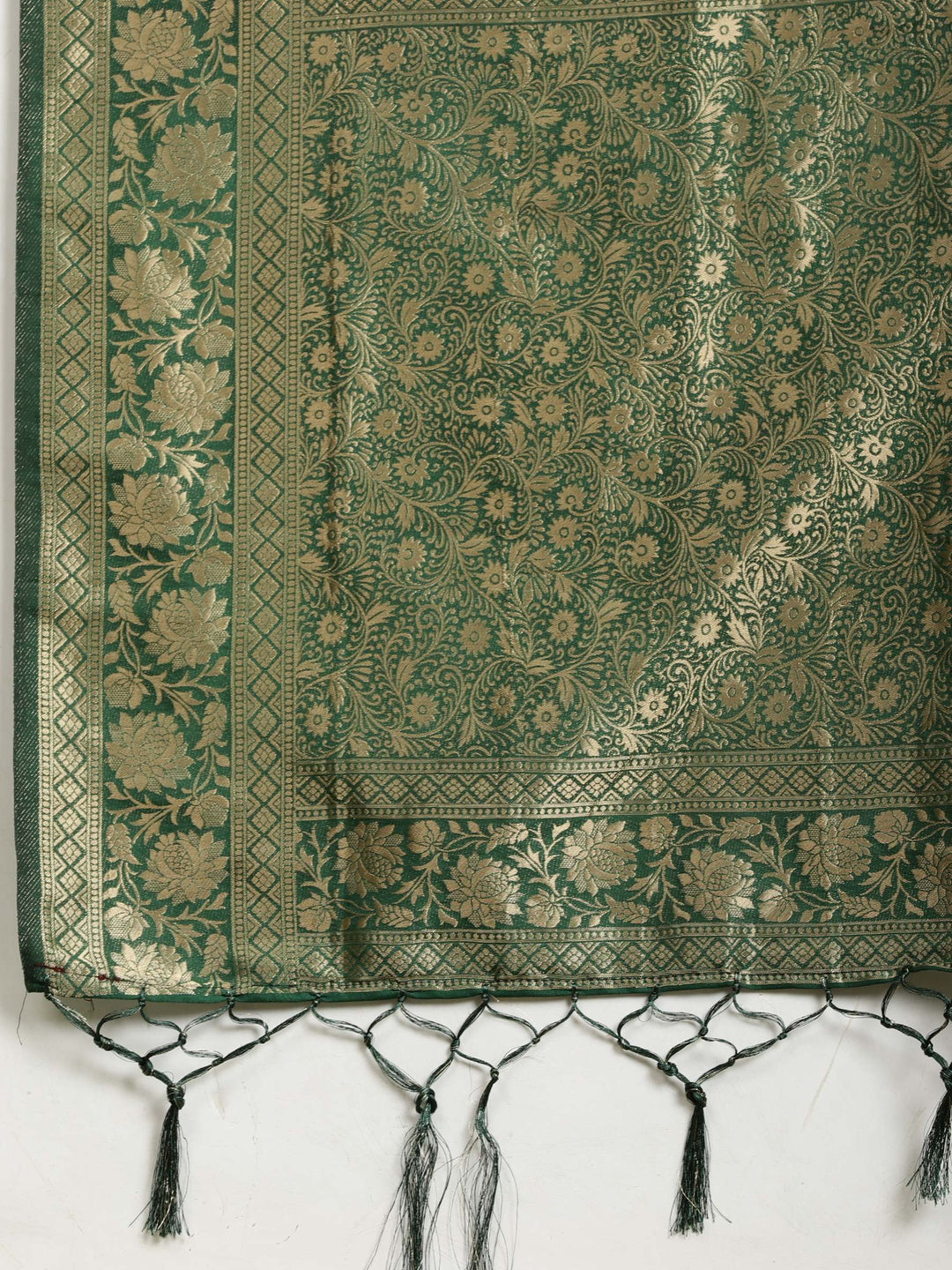 Zari Booti Woven  Crepe Saree