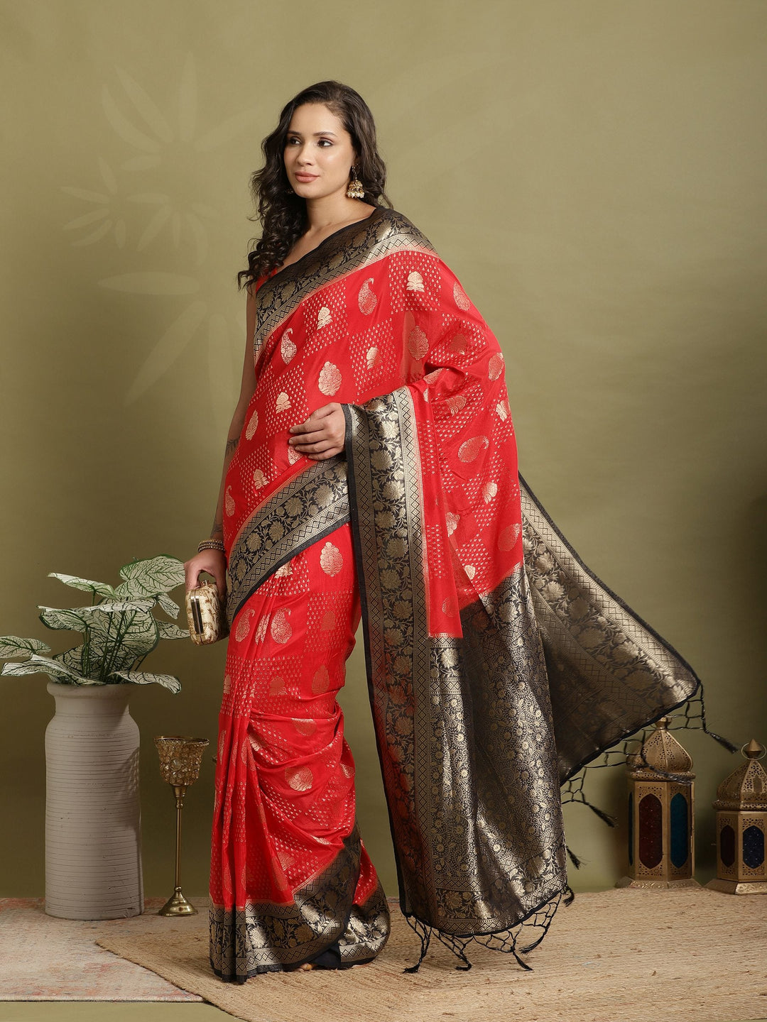 Zari Booti Woven  Crepe Saree