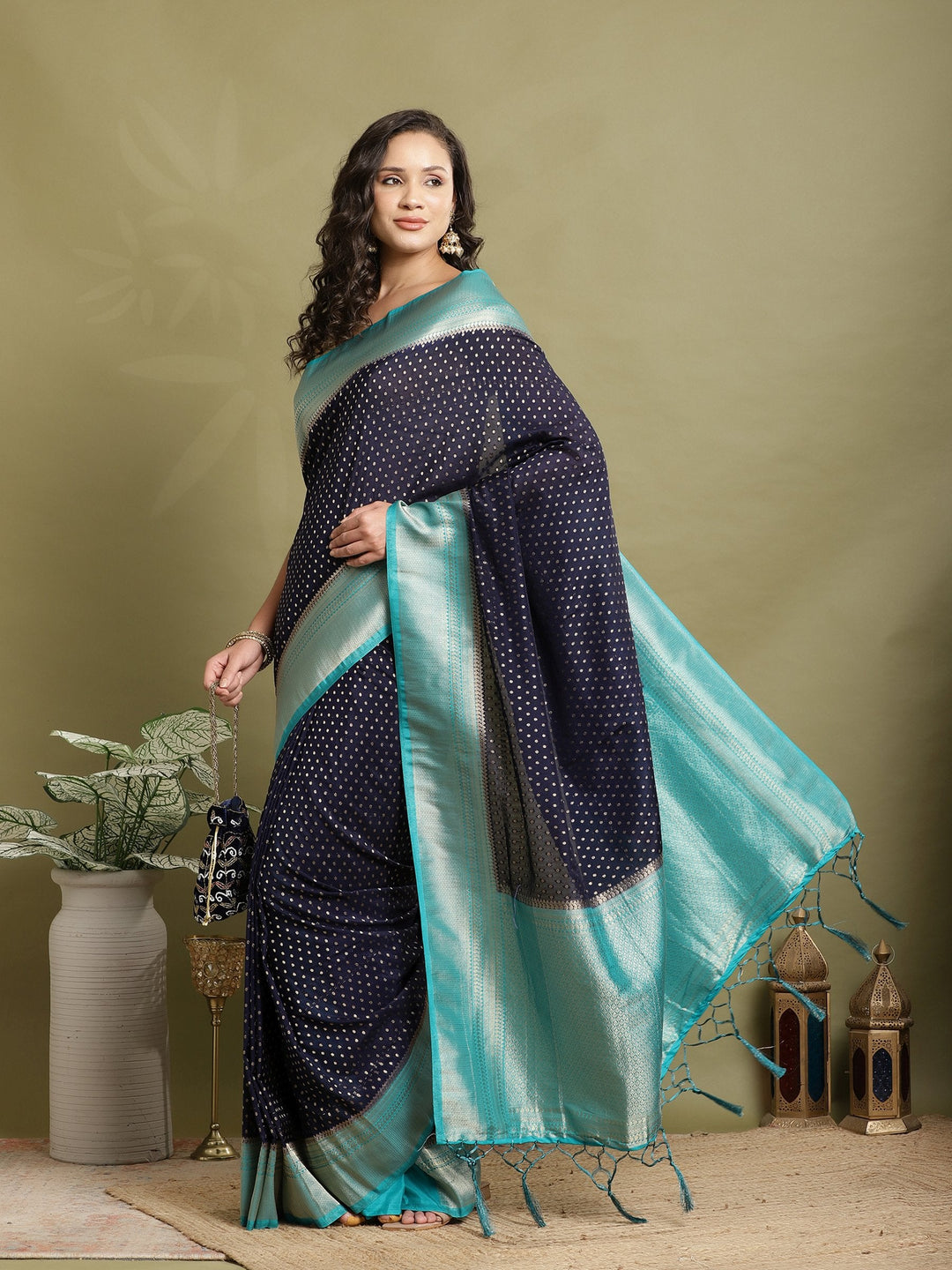 Zari Booti Woven  Crepe Saree