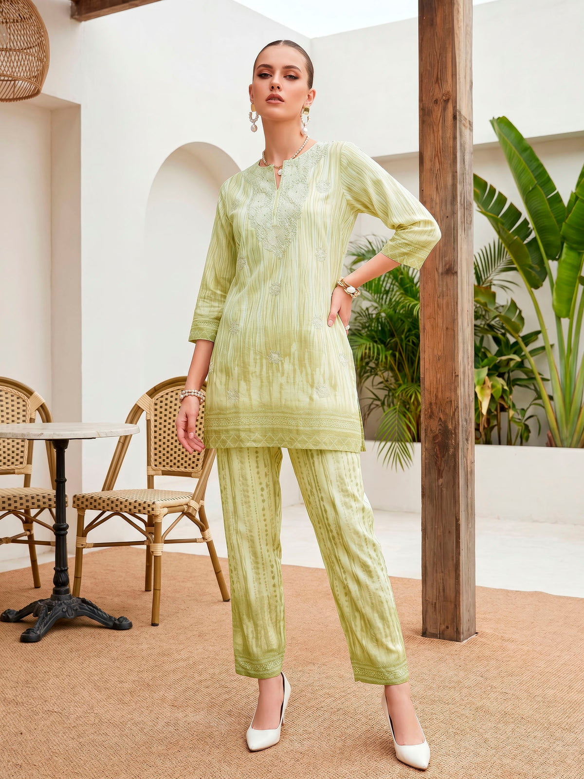 Linen  Round Neck Printed Kurta Set