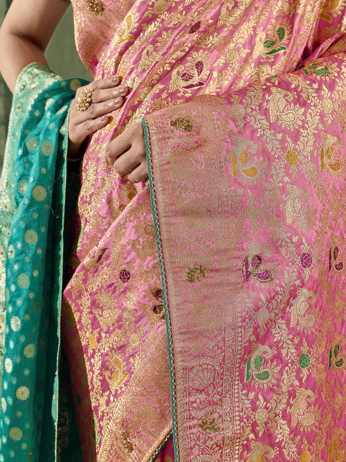 Pink Satin Woven Handloom Saree