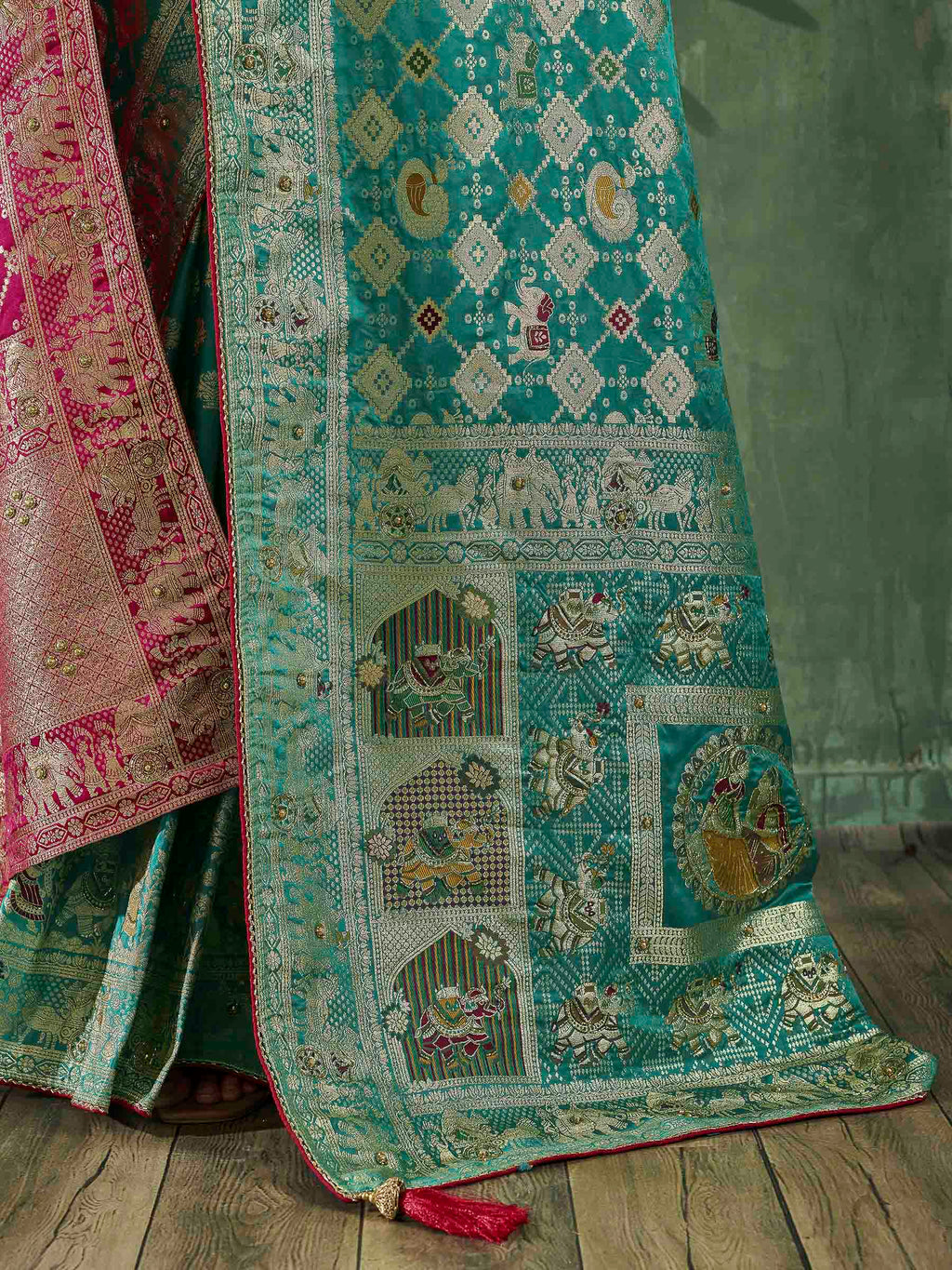 Rama-Green Satin Woven Handloom Saree