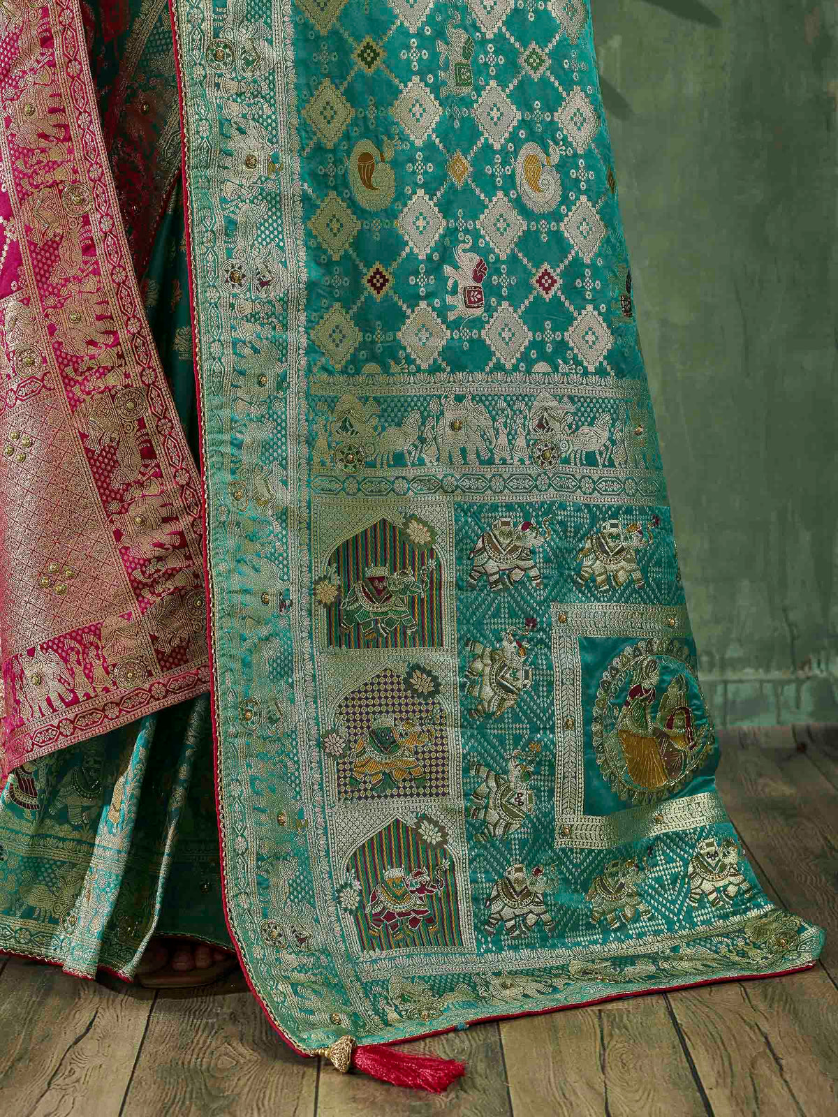 Rama-Green Satin Woven Handloom Saree