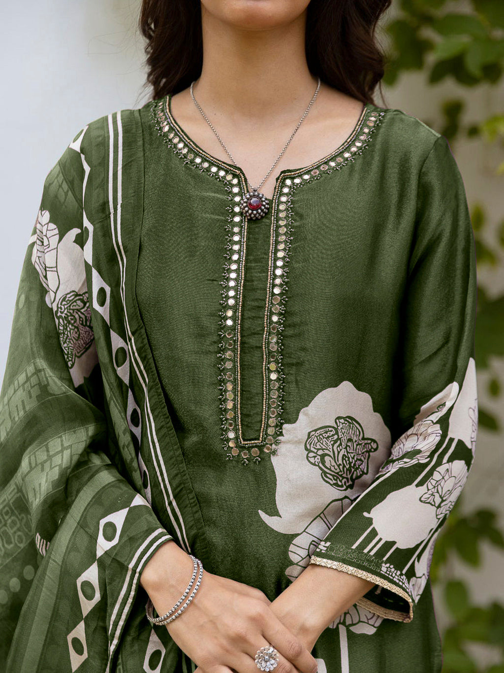Green Embroidered Tissue Kurta With Pant & Dupatta