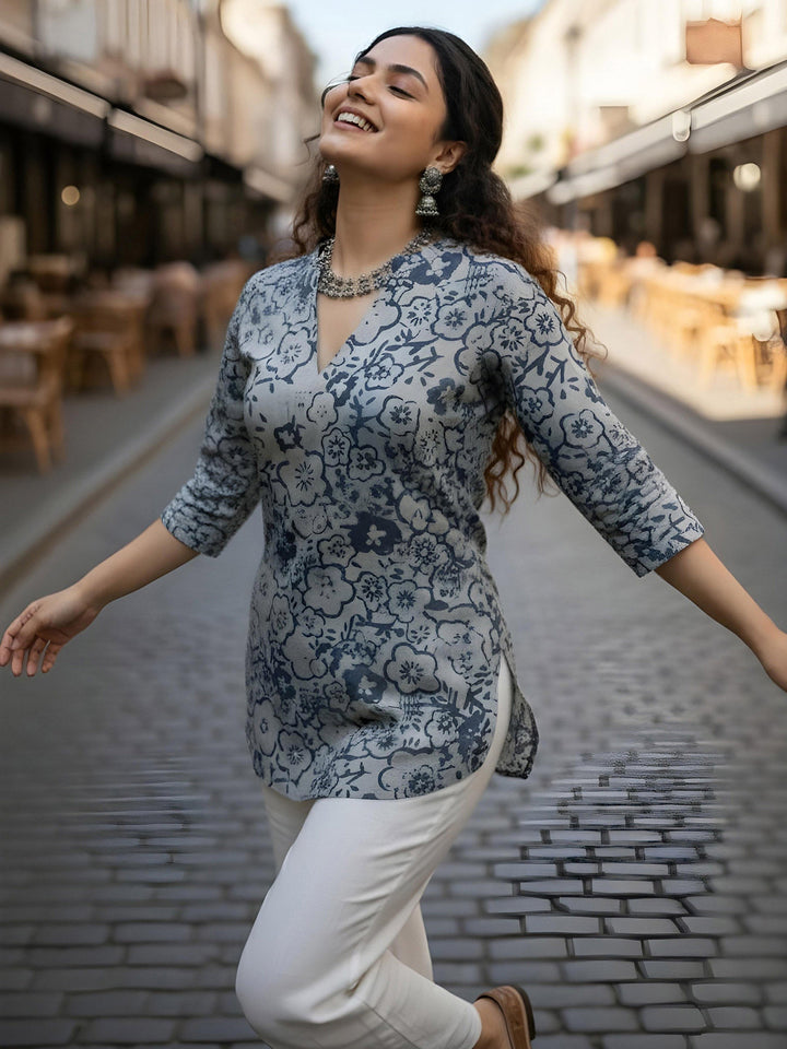 Blue Cotton Blend Printed Kurta