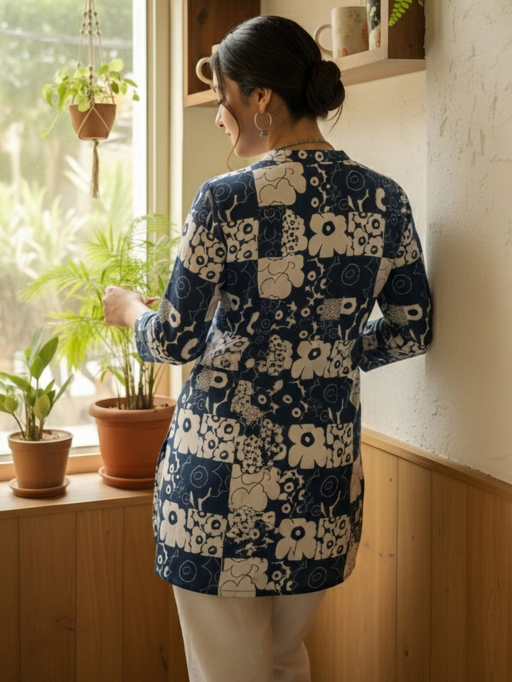 Blue Cotton Blend Printed Kurta