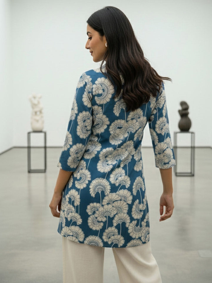 Blue Cotton Blend Printed Kurta