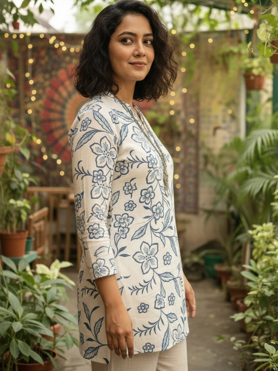 Blue Cotton Blend Printed Kurta