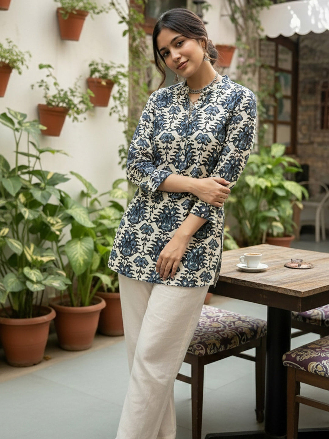 Blue Cotton Blend Printed Kurta