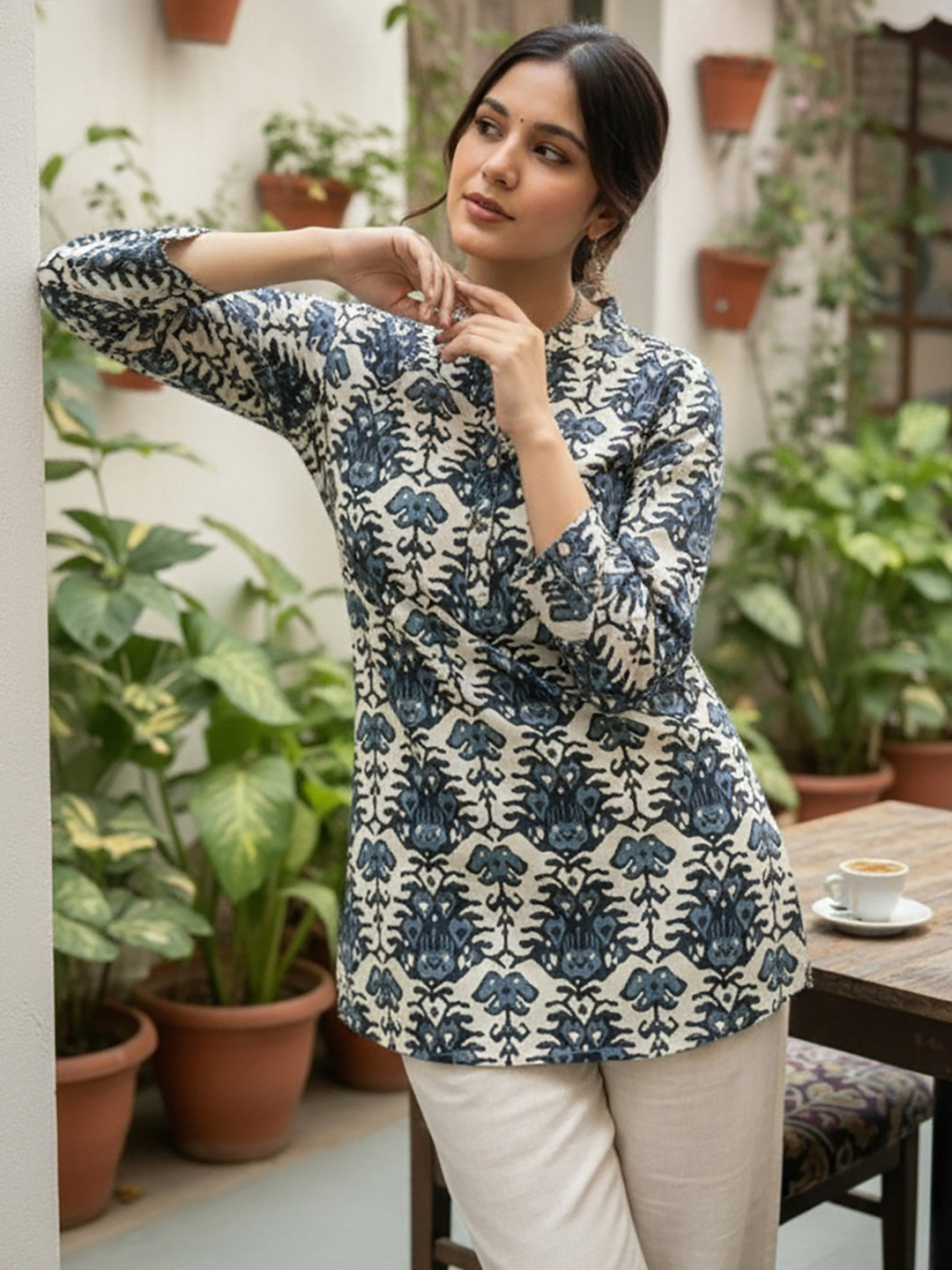 Blue Cotton Blend Printed Kurta