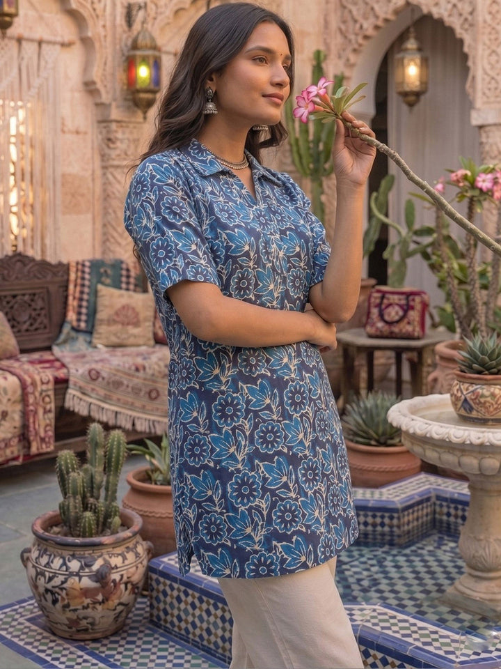 Blue Cotton Blend Printed Kurta