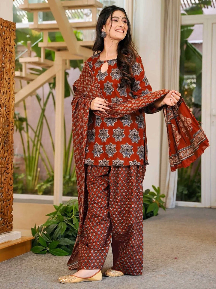 Grey Embroidered Cotton Blend Kurta Farsi Salwar with Dupatta