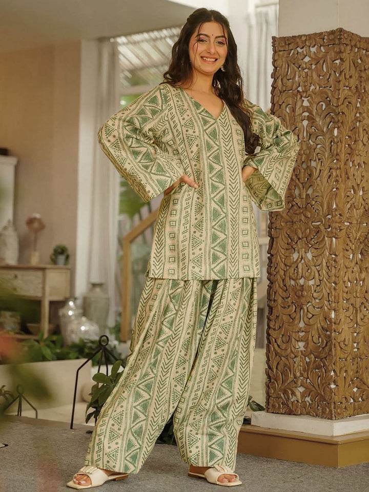 Green Embroidered Cotton Blend Kurta Farsi Salwar with Dupatta
