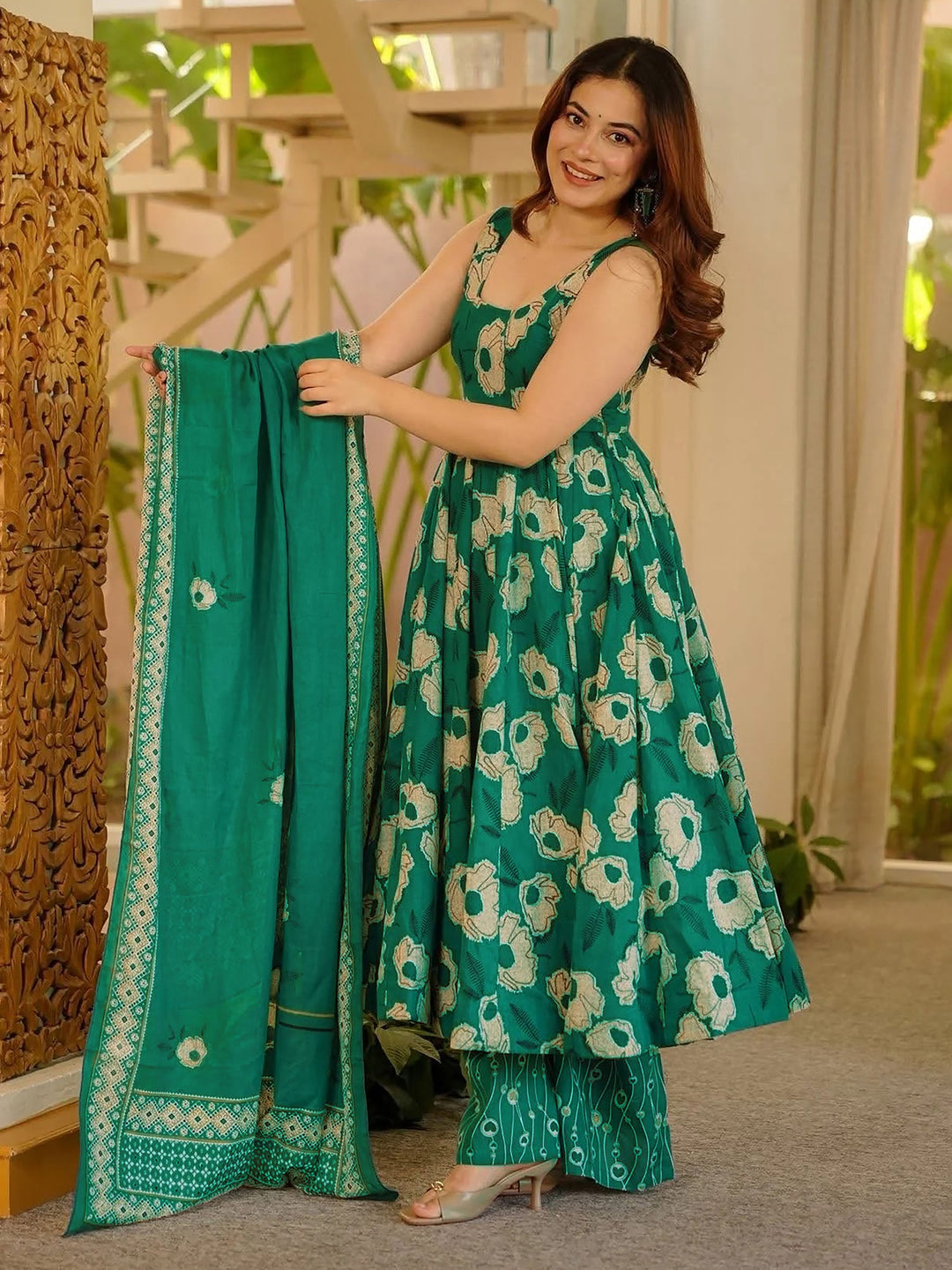 Green Embroidered Muslin Kurta Pant with Dupatta