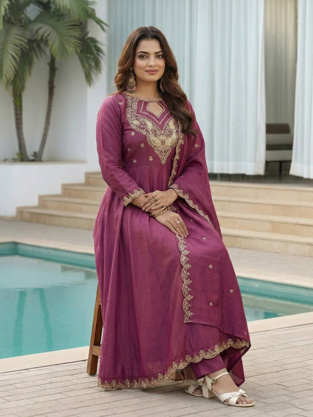 Mauve Embroidered Crepe Kurta Pant with Dupatta