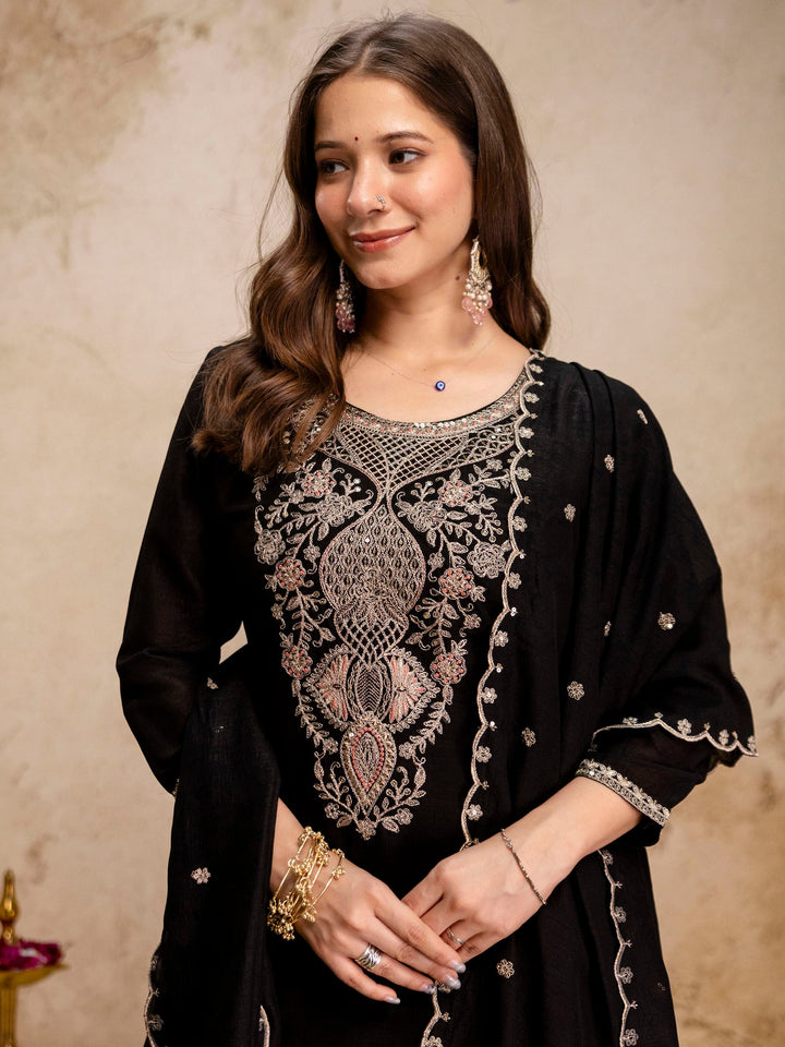 Black Embroidered Crepe Kurta Pant with Dupatta