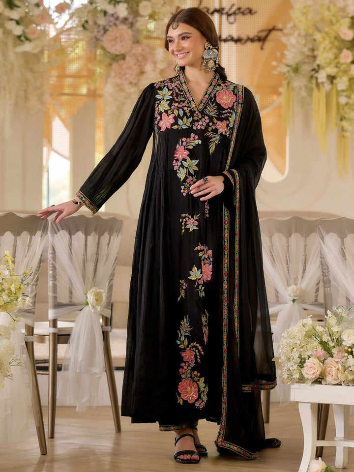 Black Embroidered Georgette Kurta Pant with Dupatta