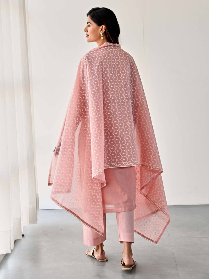 Embroidered Chanderi Kurta With Pants &amp; Dupatta