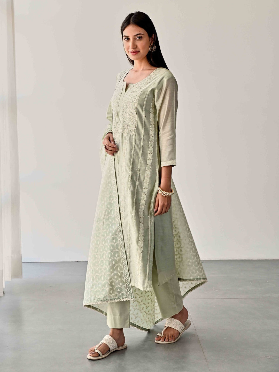 Embroidered Chanderi Kurta With Pants &amp; Dupatta