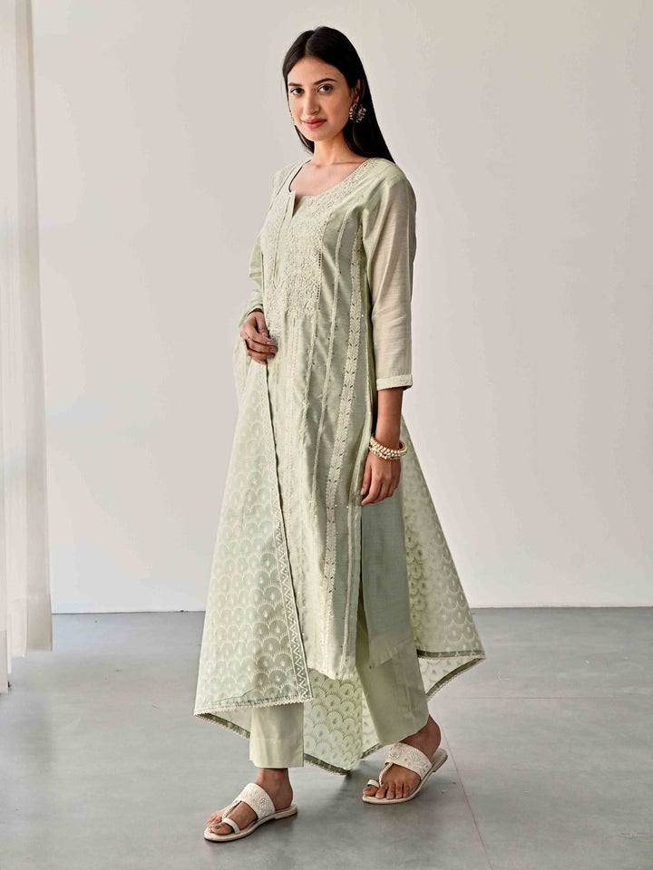 Embroidered Chanderi Kurta With Pants &amp; Dupatta