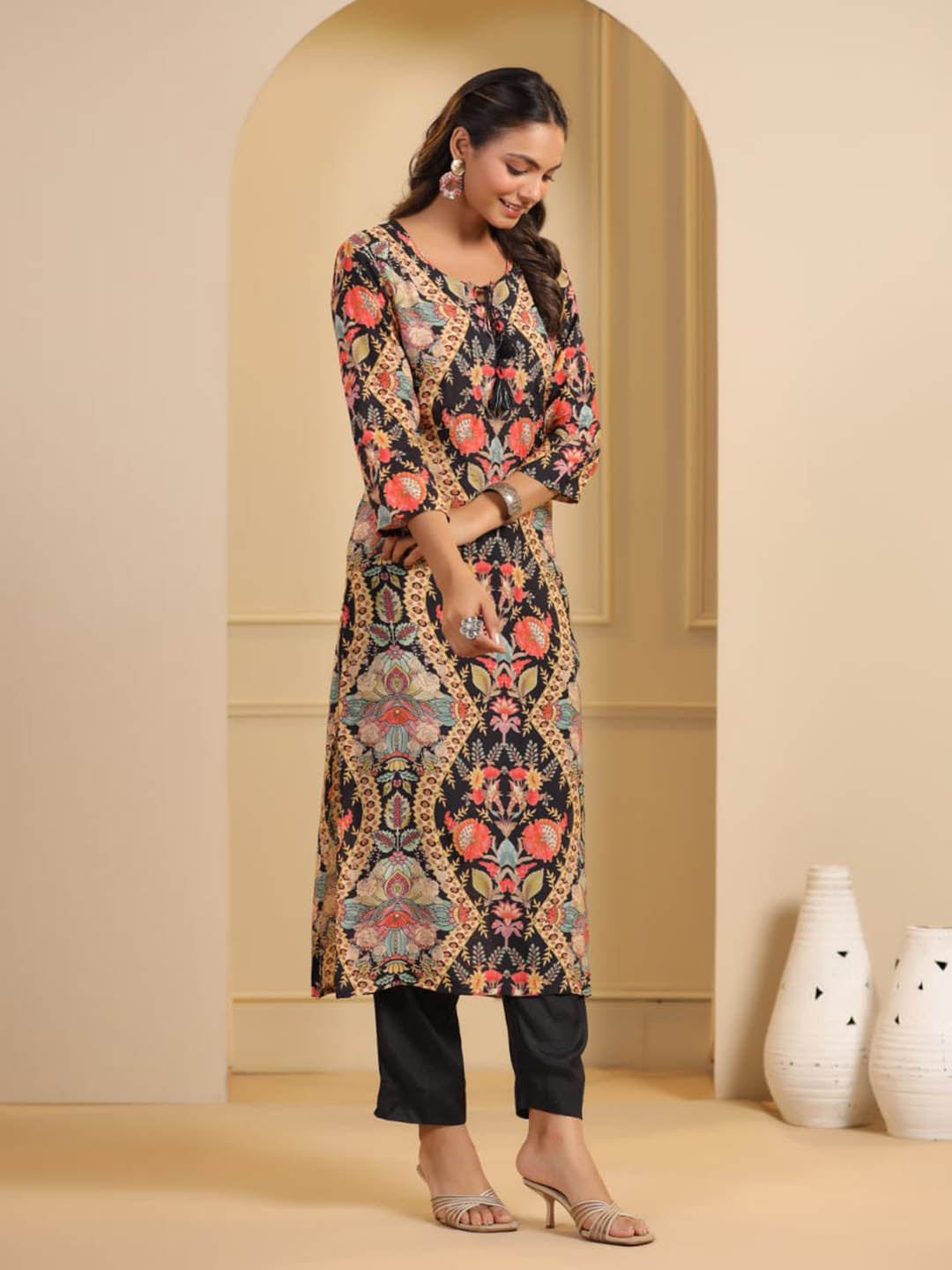 Floral Printed Muslin Kurta With Pants