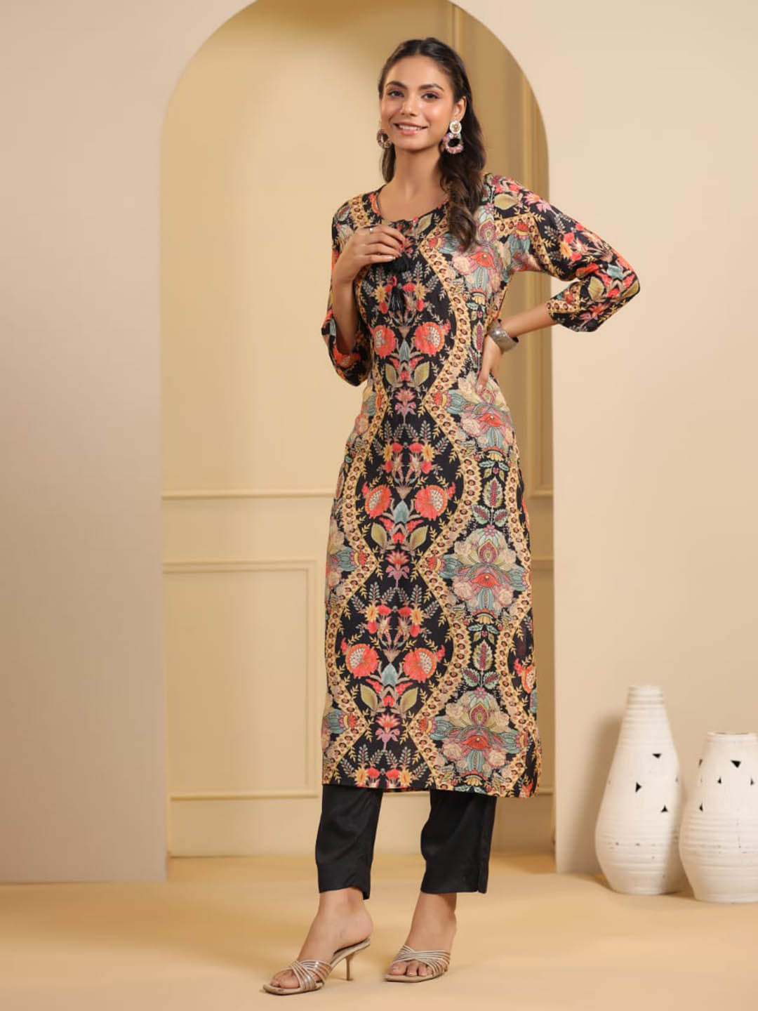Floral Printed Muslin Kurta With Pants